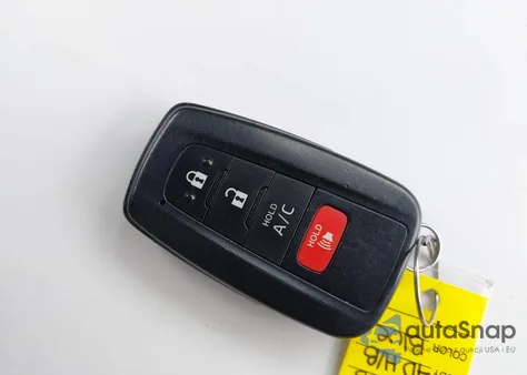 2021 Toyota Prius Prime Le z USA, uszkodzony, nr VIN JTDKAMFP5M3180064